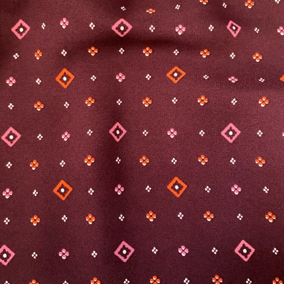 GAP Long Sleeve Shirred Crew in Garnet - Picture 2 of 4